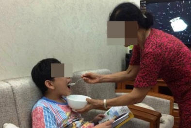 Khi gia đình 'bóp nát' kỹ năng sống của con trẻ