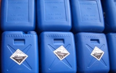 Bế tắc xử lý 60 tấn Cyanua giả từ Trung Quốc