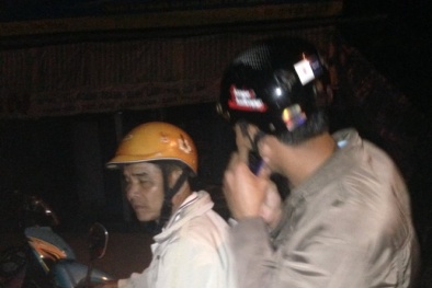 Lùm xùm chuyện CSGT chặn xe cảnh sát cơ động do...tình cờ!