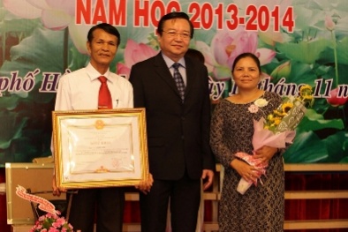 Đang bị thanh tra, Hiệu trưởng trường Nguyễn Hữu Tiến vẫn được phong NGƯT