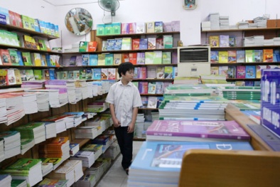 Phải công bằng trong việc biên soạn SGK