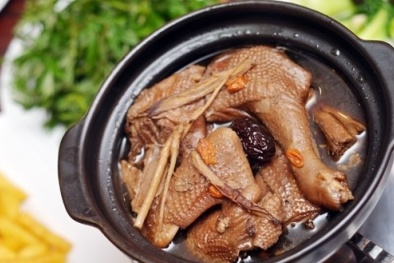 Cách làm gà tần thuốc bắc ngon và bổ dưỡng