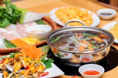 Cách làm lẩu gà nấm thơm ngon đúng điệu