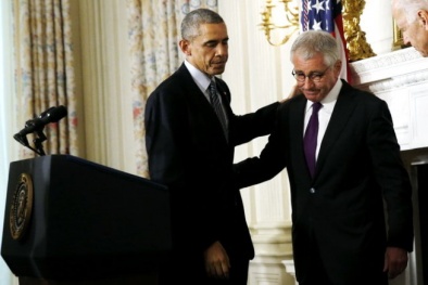 Vì sao Bộ trưởng Quốc phòng Mỹ từ chức?