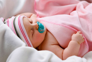 Thu hồi núm vú giả có nguy cơ gây ngạt thở cho trẻ