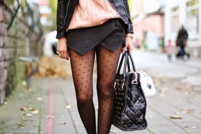 Bí quyết giúp phái đẹp diện quần tất họa tiết ấn tượng cho mùa đông