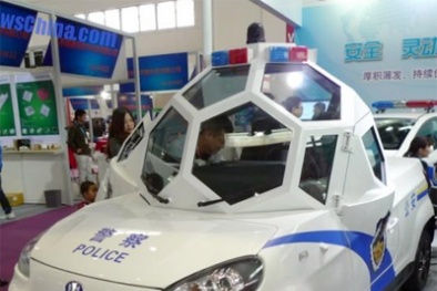 Xe chống đạn kỳ lạ ở Trung Quốc