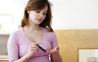 Mẹ bầu nên cẩn trọng với làm đẹp trong thai kỳ