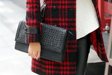 Chọn túi xách nữ đẹp và phù hợp với set đồ mùa đông