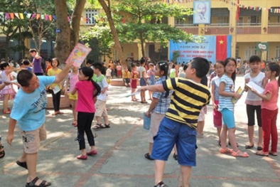 Học sinh tăng nhanh, trường chuẩn rớt hạng