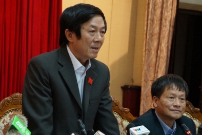 Phí bôi trơn sổ đỏ: Hoan nghênh người dân đấu tranh nhưng kết luận thì… rất khó!