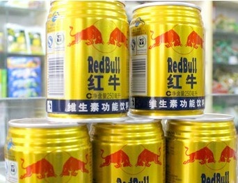 Trung Quốc thu hồi 500.000 lon bò húc giả