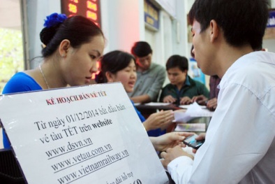 Vé tàu Tết: Mua trực tiếp vẫn đắt khách