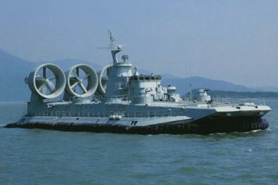 Philippines chỉ trích Hy Lạp bán tàu đổ bộ Biển Đông cho Trung Quốc