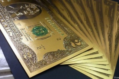 Kinh doanh tiền USD nhựa lại sôi động