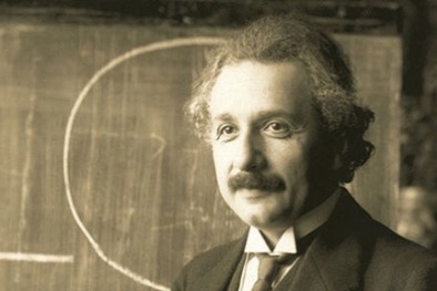Số hóa tài liệu nghiên cứu khoa học của Albert Einstein