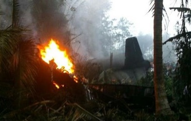 Rơi máy bay quân sự Sri Lanka, 5 người thương vong