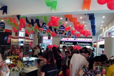 Điện thoại mua 6 tháng hư 2 lần sửa: FPT shop đã giải quyết cho khách