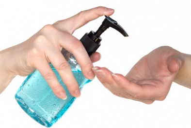 Lạm dụng dung dịch rửa tay không cần nước: Tưởng sạch hóa hại!