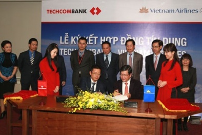 Techcombank cấp tín dụng gần 2000 tỷ cho Vietnam Airlines