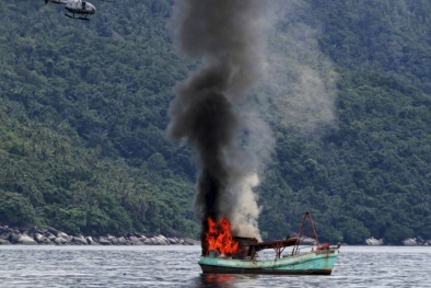 ‘Indonesia đang đùa với lửa ở Biển Đông’