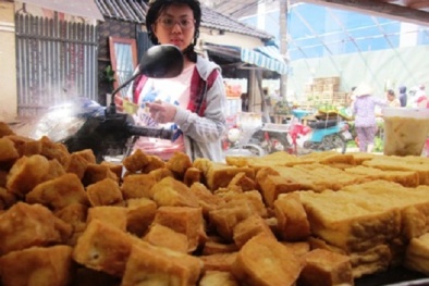 Tiêu chảy, ngộ độc do ăn đậu phụ bẩn