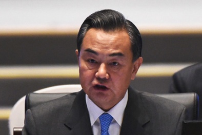 Trung Quốc nói sẵn sàng giúp Nga vượt khó khăn