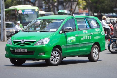 Bắt đầu giảm vé xe, cước taxi từ tuần tới
