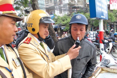 Lái xe chừa nhậu vì bị CSGT phạt nặng