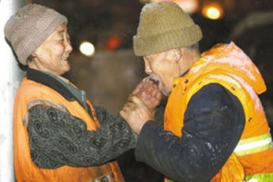 Phụ nữ Việt Nam sống thọ hơn nam giới