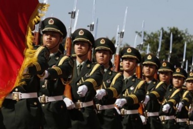 Quân đội Trung Quốc mạnh tay chống nạn ‘mua quan bán tước’