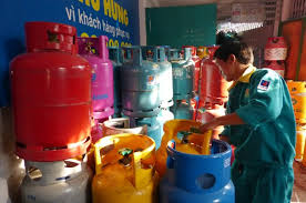 Giá mỗi bình gas 12 kg chỉ còn 290 ngàn đến 300 ngàn đồng