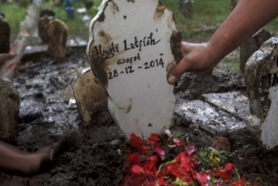 Hành khách đầu tiên trên QZ8501 đã yên nghỉ