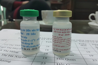 Cách chức phó trưởng trạm y tế vì tiêm nhầm vắc xin cho 31 thai phụ