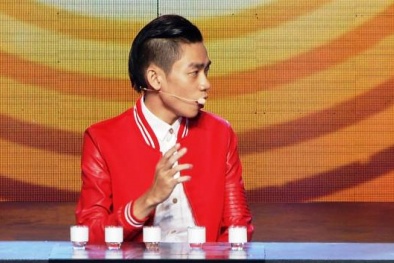 Giám khảo Huy Tuấn trực tiếp gọi điện cho thí sinh uống nhầm axit 