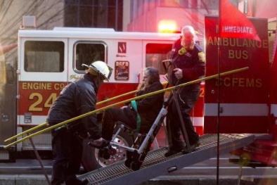 Ga tàu điện ngầm ngập khói khiến hàng chục người bị thương