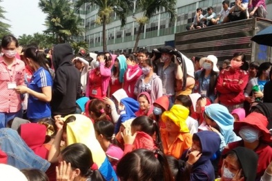 5.000 công nhân đình công 3 ngày vì thưởng Tết quá 'bèo'