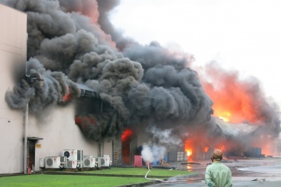 Khu công nghiệp Quế Võ, Bắc Ninh chìm trong biển lửa