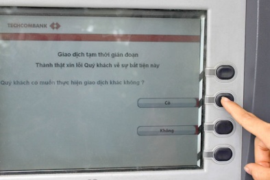 Xử phạt ngân hàng vì lỗi máy ATM hết tiền: Khó!