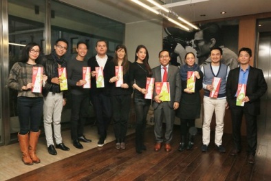 Trương Ngọc Ánh, Kim Lý gặp gỡ chủ tịch hãng thời trang lừng danh Gattinoni