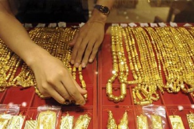 Bức xúc mua nhầm vàng Trung Quốc đội lốt vàng Ý