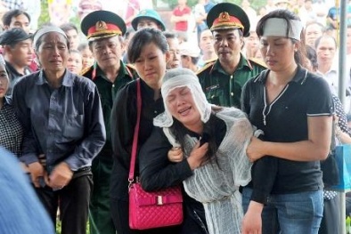 Vợ liệt sĩ tái giá chỉ được hưởng trợ cấp hàng tháng là chưa thỏa đáng