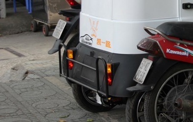 TPHCM: 'Ô tô' điện không giấy tờ vi vu, cơ quan chức năng bối rối