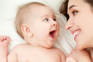 Bài thuốc chữa nhiệt miệng cho bé hiệu quả từ dân gian