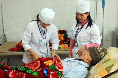 Phòng bệnh cho người cao tuổi vào mùa đông