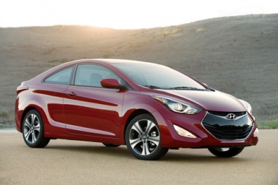 Nên chọn sedan cỡ nhỏ Hyundai Elantra hay Kia Forte?