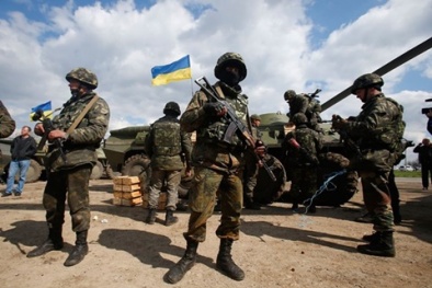 Tình hình Ukraine mới nhất: Miền Đông Ukraine tuyên bố tấn công, chấm dứt lệnh ngừng bắn