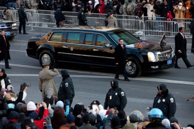 Khám phá xe hơi 'quái thú' sát cánh cùng Tổng thống Obama