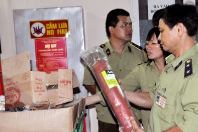 Bắt được buôn lậu phải đăng báo ngay để tránh 'xin xỏ'