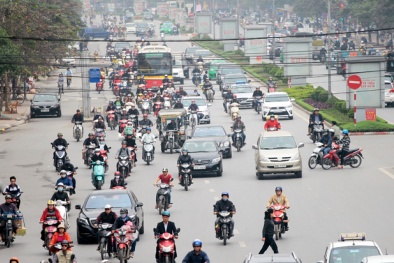 Vụ gỡ dải phân cách cứng: Hà Nội có 'mua dây buộc mình'?